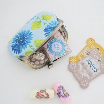 ■ヴィンテージファブリックの横ひねりがま口コインケース / ブルーデイジー■ panier(vf-bld)