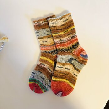 No.133料込手編み靴下　季節外れのトナカイの画像