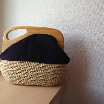 マダガスカル産ラフィアとヴィンテージ帆布の木工口金デザインバッグ（black）の画像