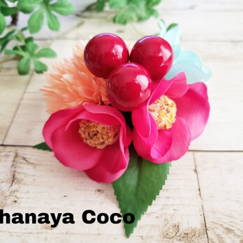 花funwari ピンク椿とポンポンマムの髪飾り クリップピンタイプNo591の画像