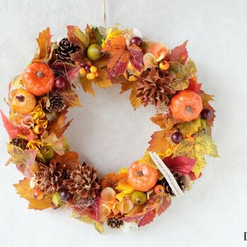カボチャと秋色リーフいっぱいのリース【アーティフィシャルフラワー】秋ギフト　秋色　お祝い　ハロウィンの画像