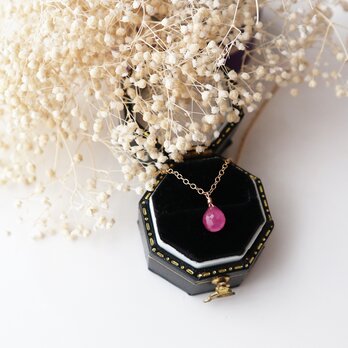 【14kgf】宝石質ピンクサファイアの一粒ネックレス (ブリオレットカット)＊9月誕生石の画像