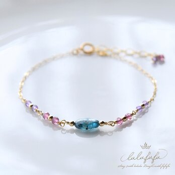 kyanite & tiny stone braceletの画像