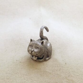 銀製の鈴(卓上用)『笑福猫』(シルバー925) 縁起物・お守り・魔除けの画像