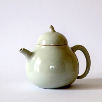 注器（洋梨 白磁）