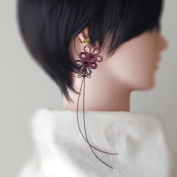 かたっぽイヤーカフ「余韻撼ワス」（臙脂×黒）