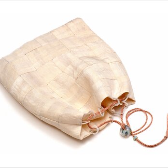 真綿上布の袋もの　バニラ色の絹の装身具　の画像