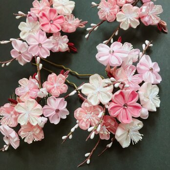 つまみ細工 成人式・結婚式用髪飾り 桜さくらの画像