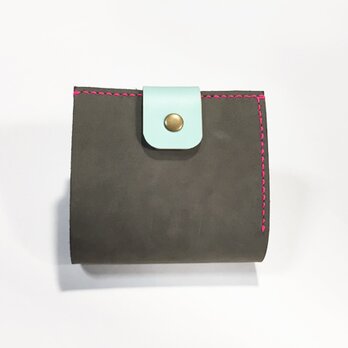 イタリアンヌバック牛革のお財布（ダークグレー×グリーン×ネオンピンク）の画像
