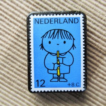 オランダ　童話切手ブローチ5526の画像