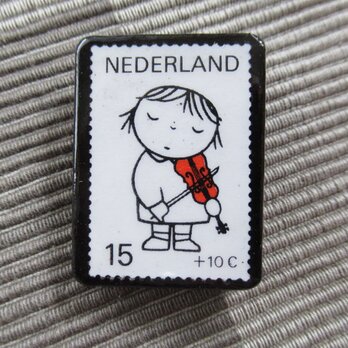 オランダ　童話切手ブローチ5527