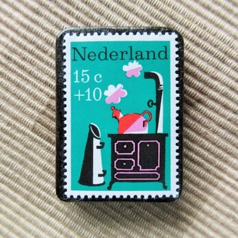 オランダ　切手ブローチ5528の画像