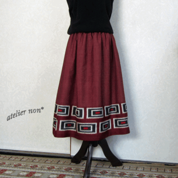 着物リメイク♪ワイン色・泥大島紬と銘仙のスカート：丈７５ｃｍ（裏地付き）の画像