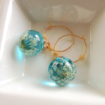 Blue Blooming flowers pierced earringsの画像