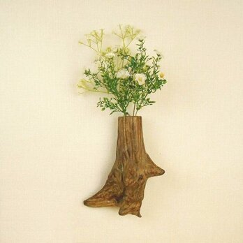 【温泉流木】かわいい木の妖精のような壁掛け花器 花瓶 流木インテリアの画像