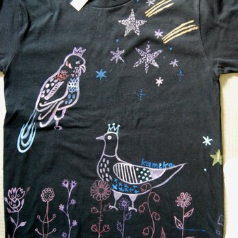 夢見る鳥さんのキラキラ世界　黒シャツ　の画像