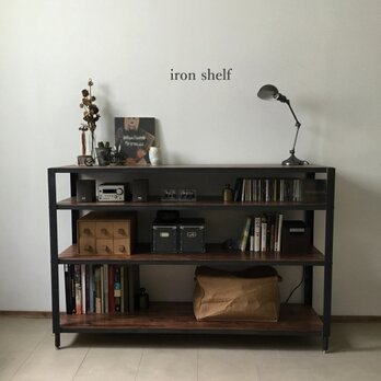 iron shelfの画像