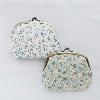 ■木版プリントの仕切りがま口財布 / hanauta■ amande(adm-hn)