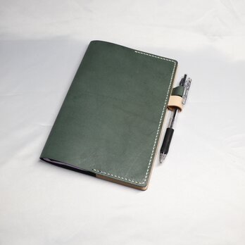 ヌメ革 手縫いのシンプル手帳カバー（グリーン色）の画像