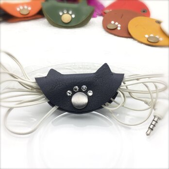 猫耳と肉球が可愛い♪本革コードホルダー（ネイビー・イタリアンレザー）の画像