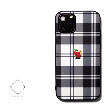 【iPhone15/14pro/13pro/12/12mini/11~】レザーケースカバー（タータンチェック）赤リンゴ　アップルの画像