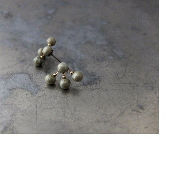 ピアス ランタン jade