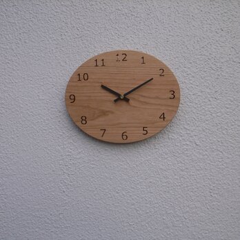 受注生産　桜材の壁掛け時計　オーバルの画像