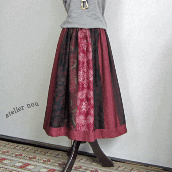 着物リメイク♪大島紬ワイン系のシックな大人スカート：丈７６ｃｍ（裏地付き）の画像