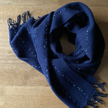 handwoven airy scarf (navy) ネイビーのふわふわ手織りマフラーの画像