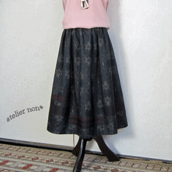 着物リメイク♪上質（5マルキ）泥大島紬と縞柄のコラボスカート：丈７６ｃｍ（裏地付き）の画像
