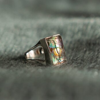 トルマリンクォーツ&パウアシェルのアシンメトリーなリング