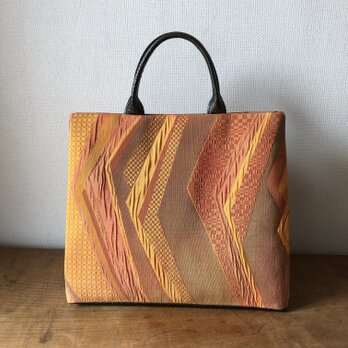 Kimono帯Bag. 遠山・幾何学文様　膨れ織　袋帯の画像
