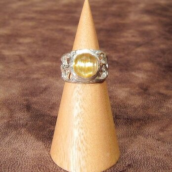 4.90ctルチル・キャッツアイの指輪（リング:9.5~9号の方に推奨、SV925、ロジウムの厚メッキ、針入り水晶）の画像