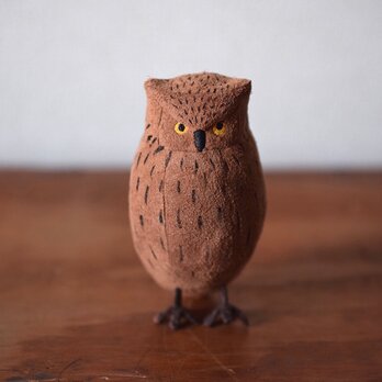 置物　シマフクロウ