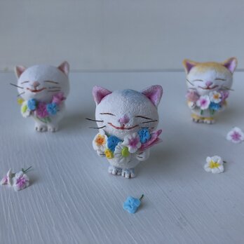 春の花束猫さんグレー白の画像