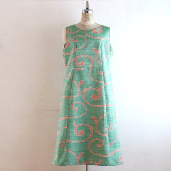絹紬　緑唐草　ジャンパースカート　Ｍサイズの画像