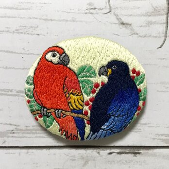 手刺繍浮世絵ブローチ＊小原古邨「二羽のインコ」よりの画像