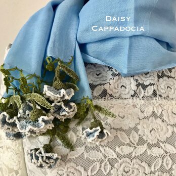 立体刺繍の花付き　コットンストール　ライトブルー＆カーネーションの画像