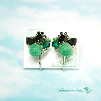 天然石ラインストーンイヤリング＊Green&Blackの画像