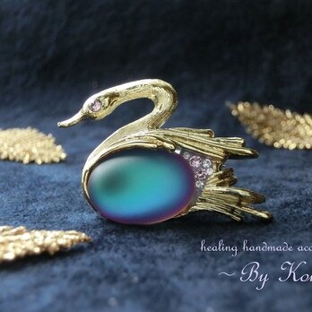 ♡幸運の象徴♡～ *✥Vintage Swan brooches✥*／Dの画像