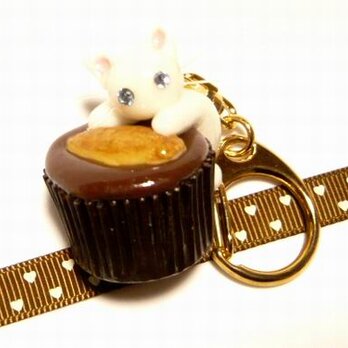 にゃんこのしっぽ○カップチョコにゃんこ○キーホルダー○猫○白猫3の画像