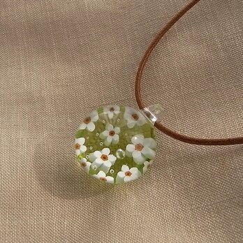 わすれな草の花・ガラス球ネックレス・ガラス製・綿紐の画像