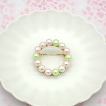 さくら色パールのサークルブローチ