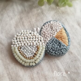 蝶*ビーズ刺繍ブローチ