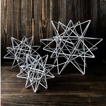 ヒンメリ「太陽　the sun」大サイズ星型　野外使用可なアルミ製　幾何学オブジェ　シルバー　クリスマスオーナメントの画像
