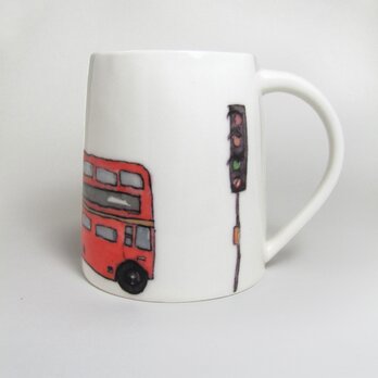 イギリス作家の手作りマグカップ　「ロンドンバス」の画像