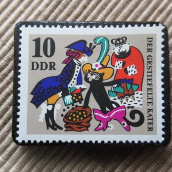 ドイツ　童話　長靴をはいた猫　切手ブローチ　5946の画像