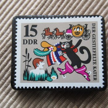 ドイツ　童話　長靴をはいた猫　切手ブローチ　5947の画像