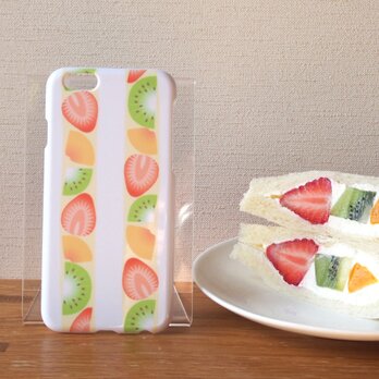 ＜iPhone＞プラスマホケース【春色フルーツサンド】の画像