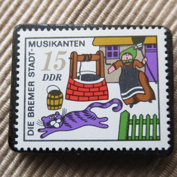 ドイツ　童話　ブレーメンの音楽隊　切手ブローチ　5953の画像
